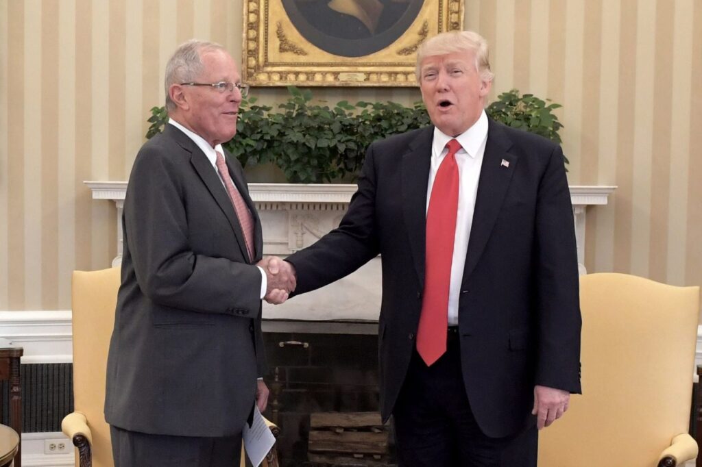Embajador de EE.UU. invitó a Donald Trump a visitar el Perú: “vamos a ver qué pasa después de las elecciones” 000406261w