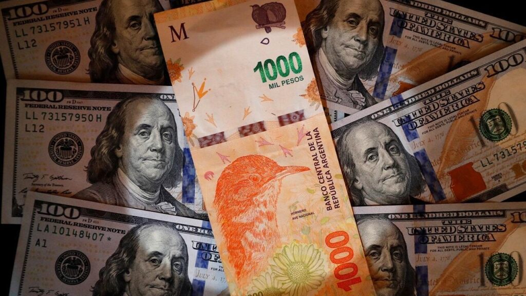 En Argentina el dólar sigue subiendo, supera a la inflación del mes y se frena el proceso de apreciación cambiaria argentinadolar