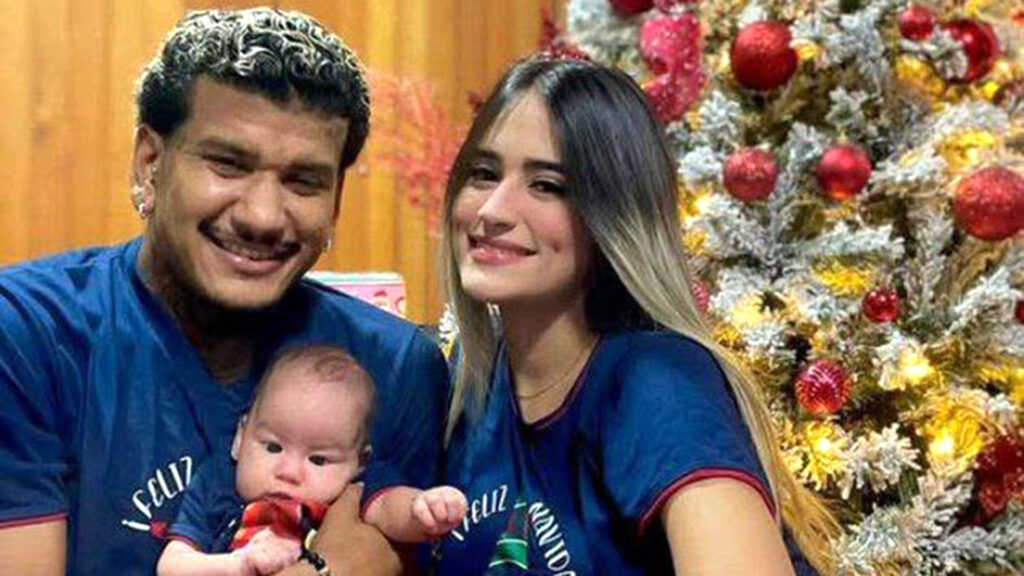 La esposa de un futbolista murió mientras protegía a su hija de un año de un derrumbe causado por el terremoto en Venezuela hvcf6dfl3rb4pfs2c6oqbnv4xq