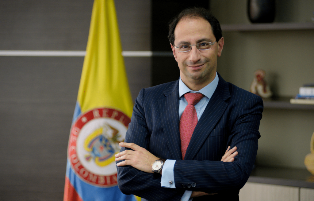 Vicepresidente electo alertó que Gobierno Petro pretende modificar nombramientos de oficiales de la UNP por decreto jose manuel restrepo pdd de inalde nuevo ministro de hacienda 1024x658