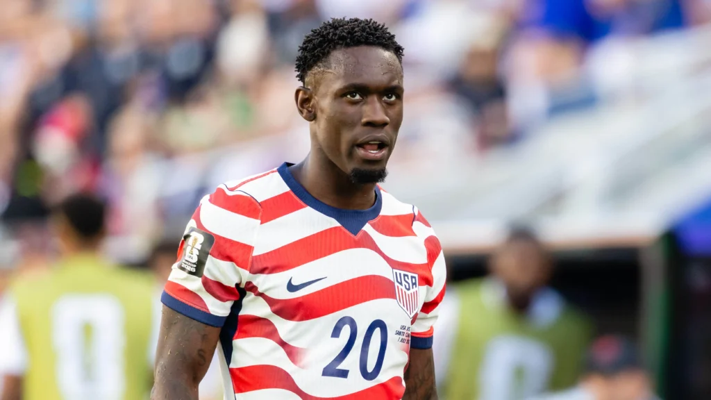 Trump agradece a la FIFA por suspender la sanción a la estrella de EE.UU., Folarin Balogun, que ahora podrá jugar contra Bélgica en el Mundial 260705 folarin balogun getty